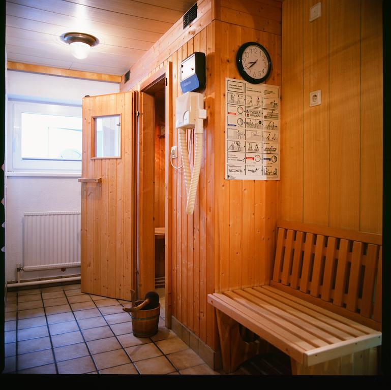 Pension Kristall Bramberg am Wildkogel Exterior photo